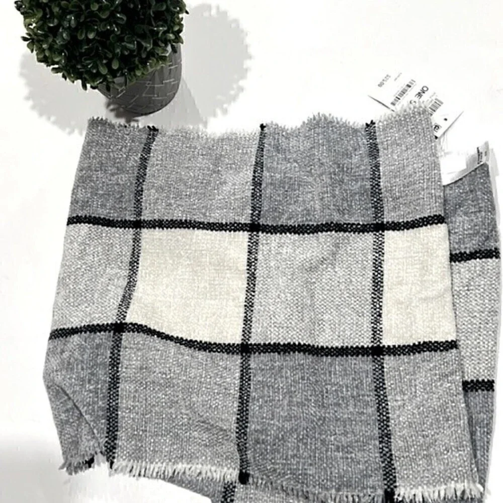 Charter Club Woven Chenille Loop Scarf, Brand New with tags❤️